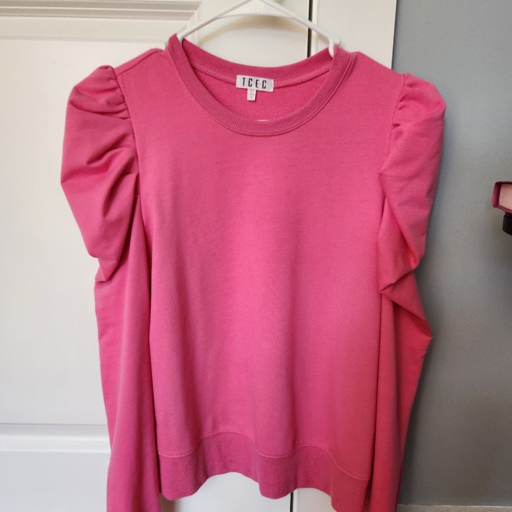 Pink sweater top